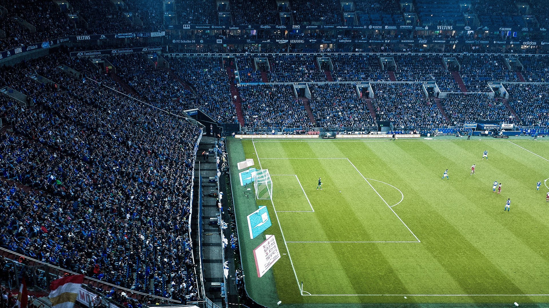 国际米兰前锋射门得手,助球队获得分,国际米兰的门将