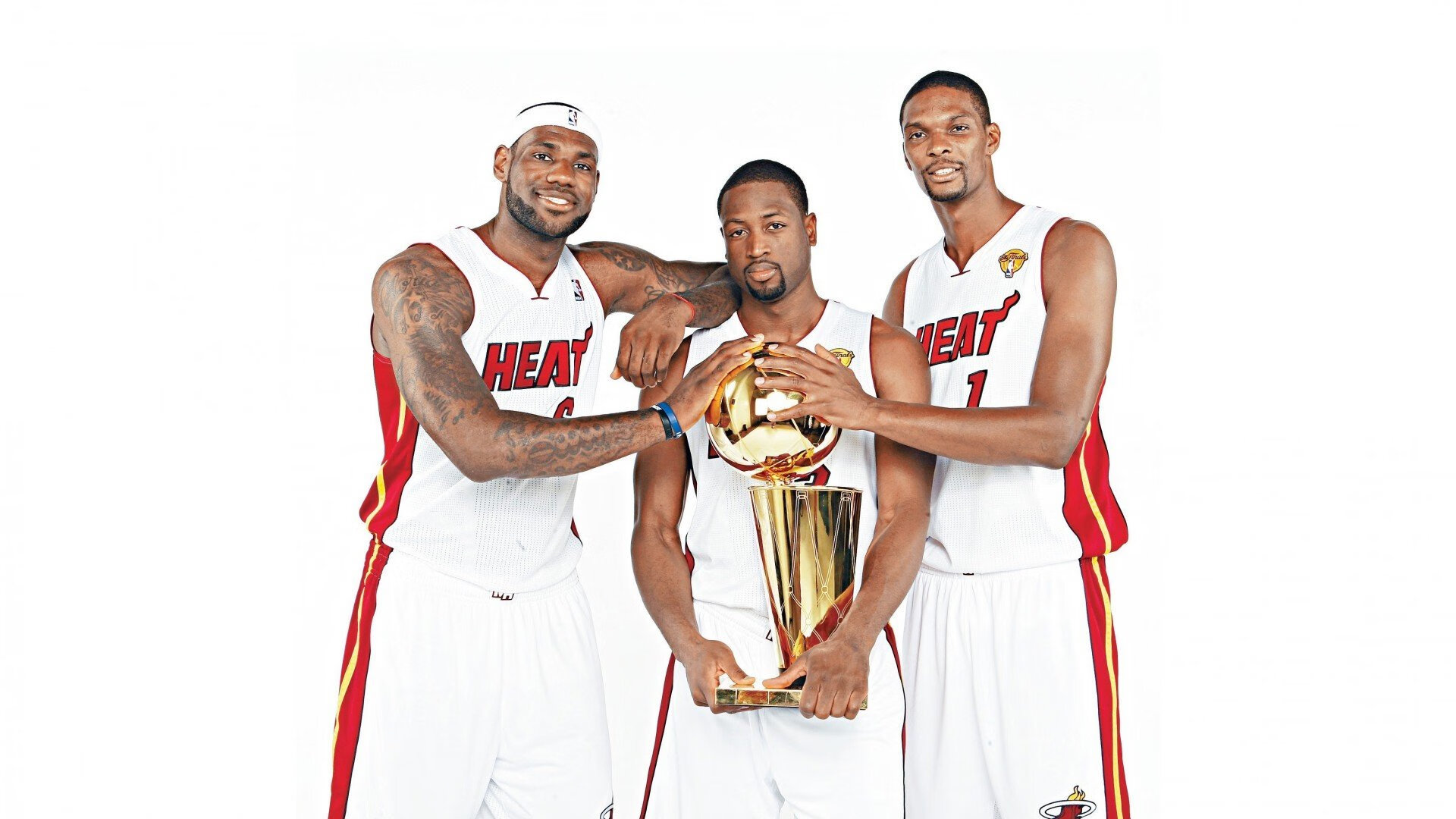 精彩羽毛球比赛后球员泪洒赛场，羽毛球比赛结束感言经典句子